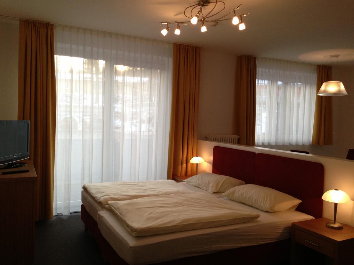Restaurant Waldmeisterei 게라 외부 사진